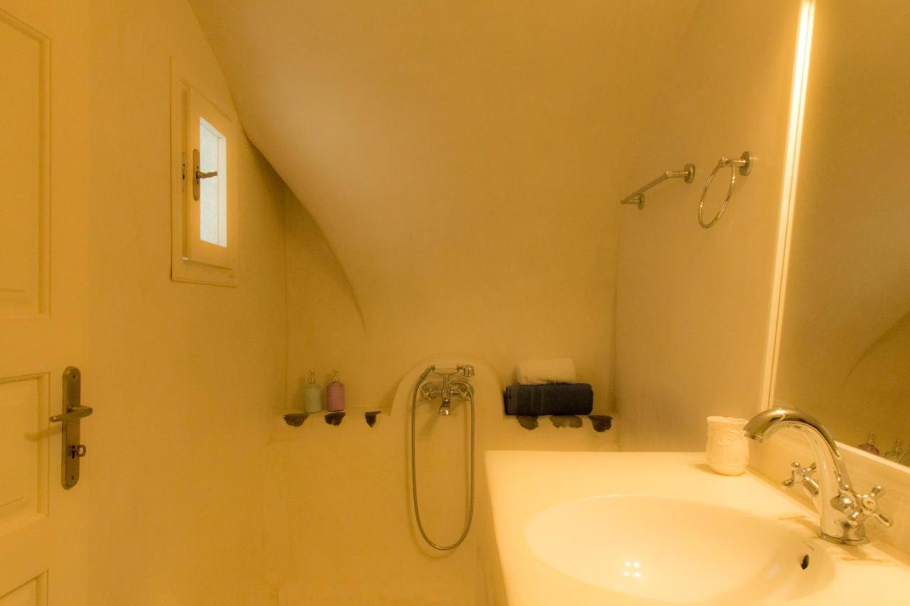 Linos Suites Emporio  Extérieur photo