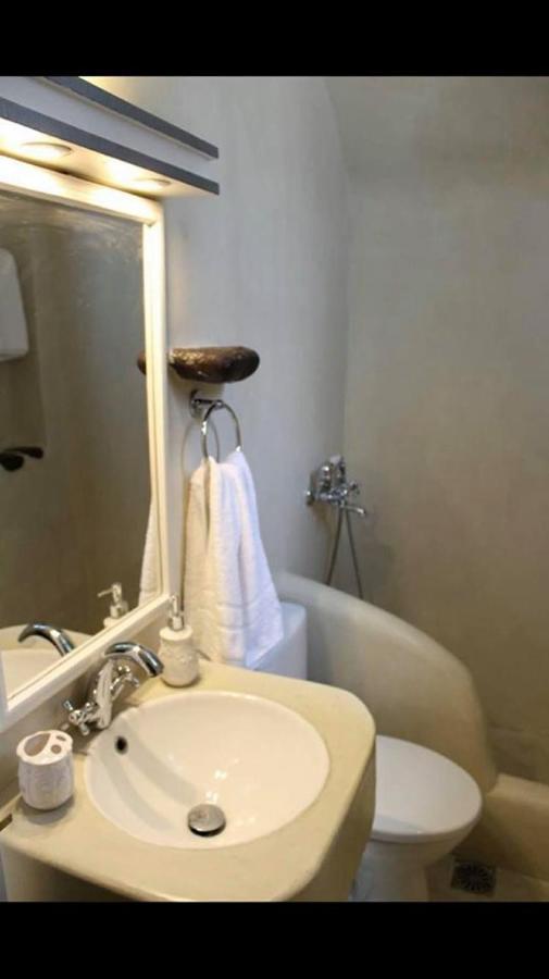 Linos Suites Emporio  Extérieur photo